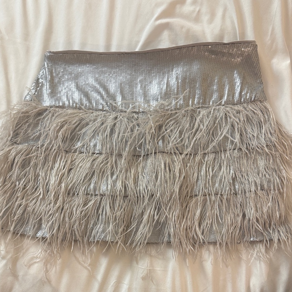 Bebe Addiction Y2K Silver Sequin Feather Mini Skirt (Size Small)
